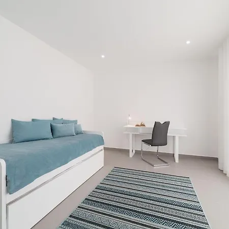 Apartment Palhanas - By Sch